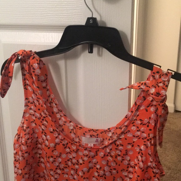 Flowery tank top - Picture 5 of 5